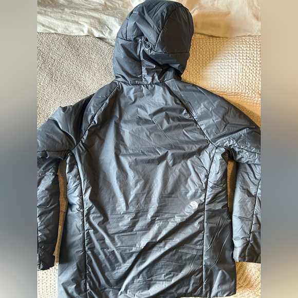 Mountain Hardware Compressor Hoody - Picture 4 of 10